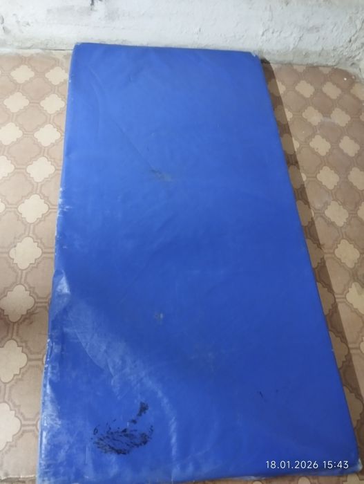 Продам спортивные маты (3 шт)