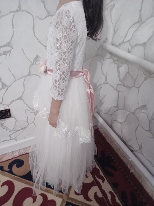 Нарядный детски көйлек сатам