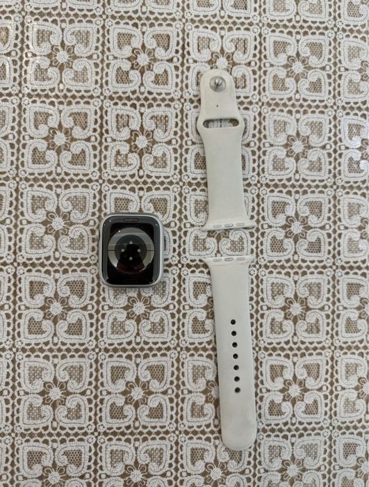 Продам apple watch series 8 45 mm