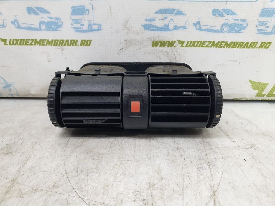 Grila centrala bord 90560344 Opel Astra G [1998 - 2009]