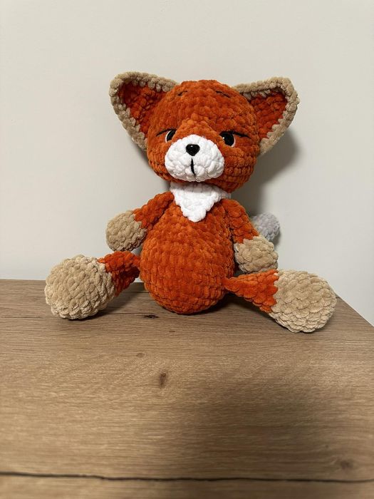 Уникални ръчно плетени плюшени играчки