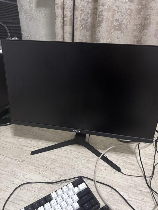 Монитор Neo 200 гц