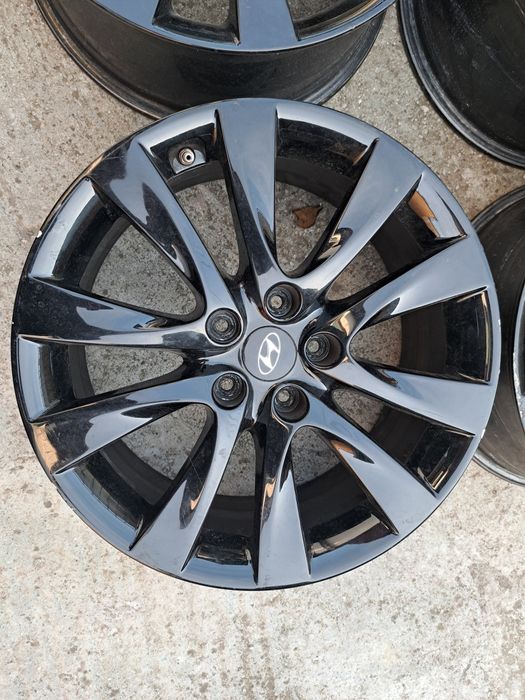 Set jante Hyundai R18 _ 5x114.3 cu senzori presiune !
