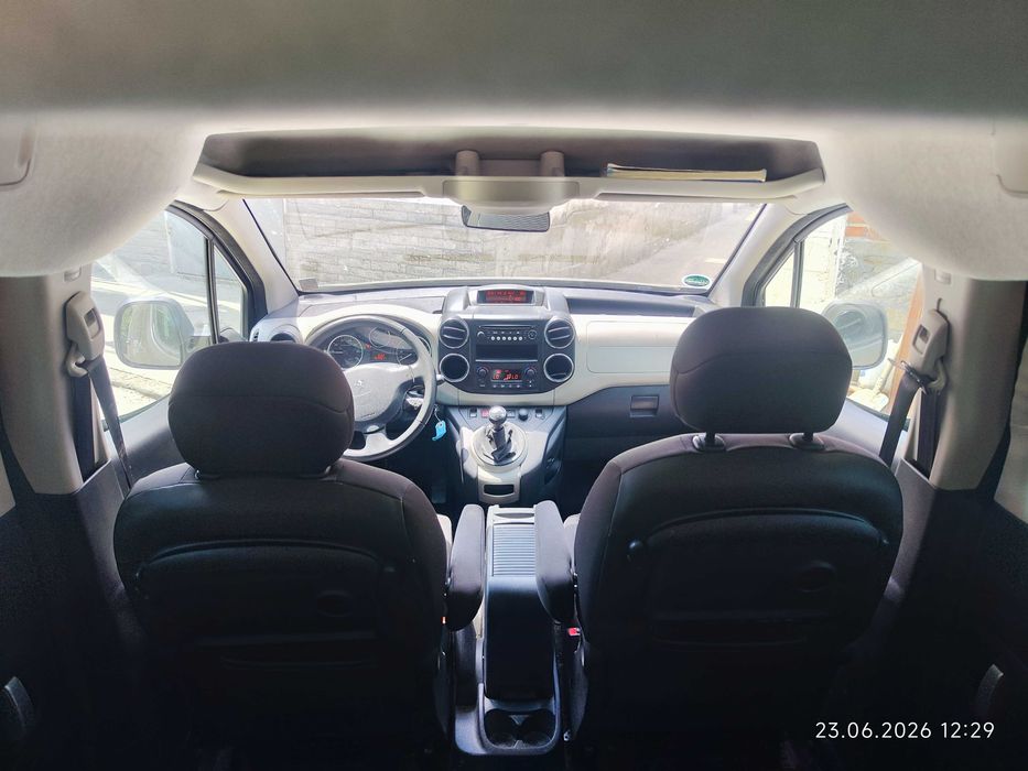 Продавам Peugeot partner