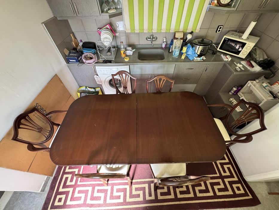 Трапезна маса от масивно дърво + 6 стола