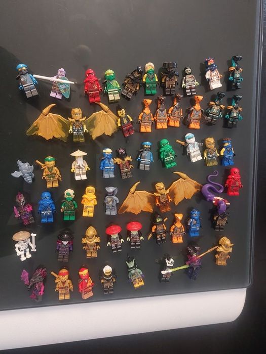 Figurine lego  de vânzare