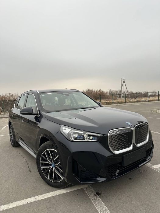 Bmw IX1 25L sport