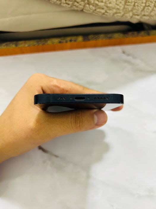 Iphone 12  LLA 64 gb