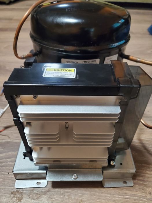 EMBRACO инверторен компресор  с R290