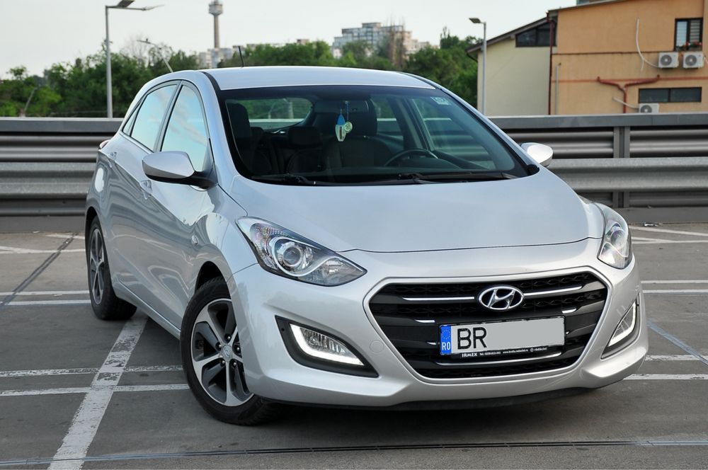 HYUNDAI i30 2017