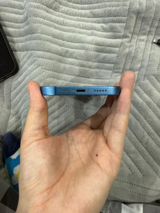 Iphone 13 бу синий