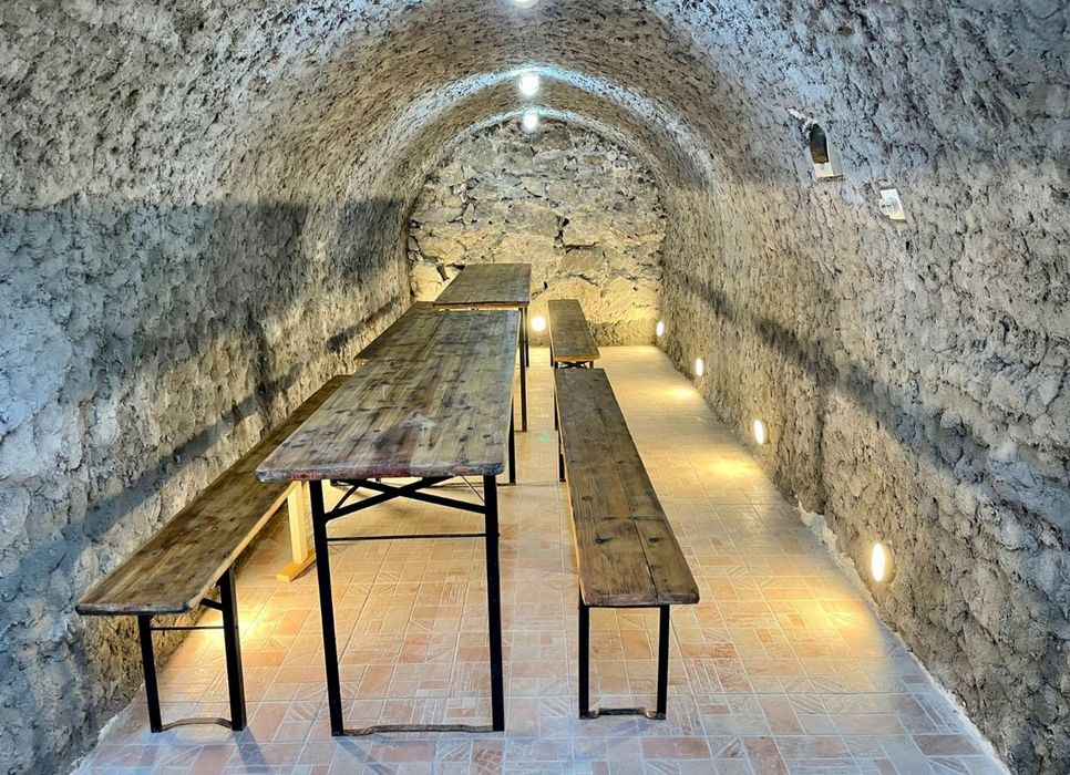 Vând restaurant/casă de vacanță Sasca Montană