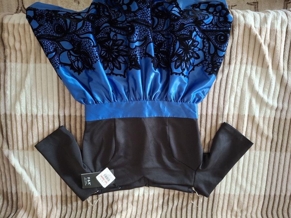 Фиолетовое платье