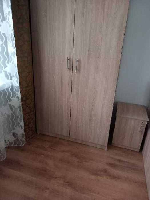 Închiriez cameră de cămin