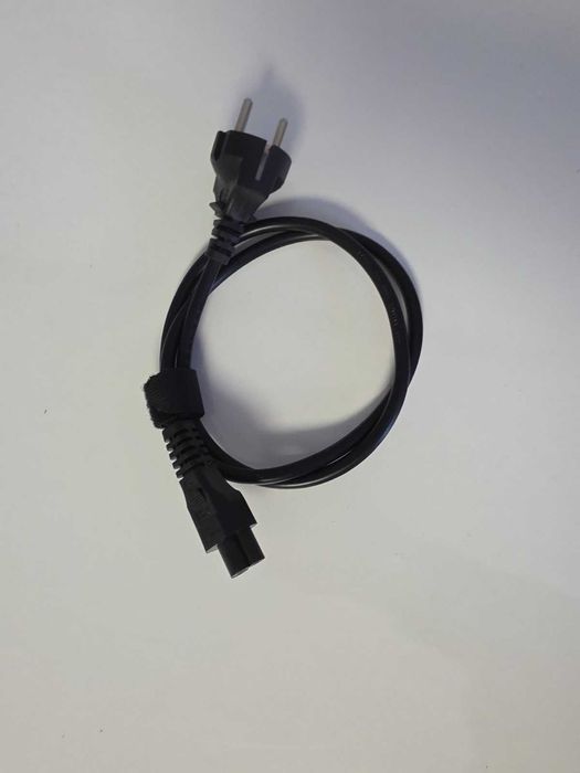 Лаптоп: ASUS Vivobook 16 – RTX 4050 / i5 / 16GB RAM / 144Hz – Като нов