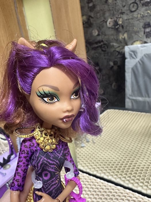 Продам куплу монстр хай!