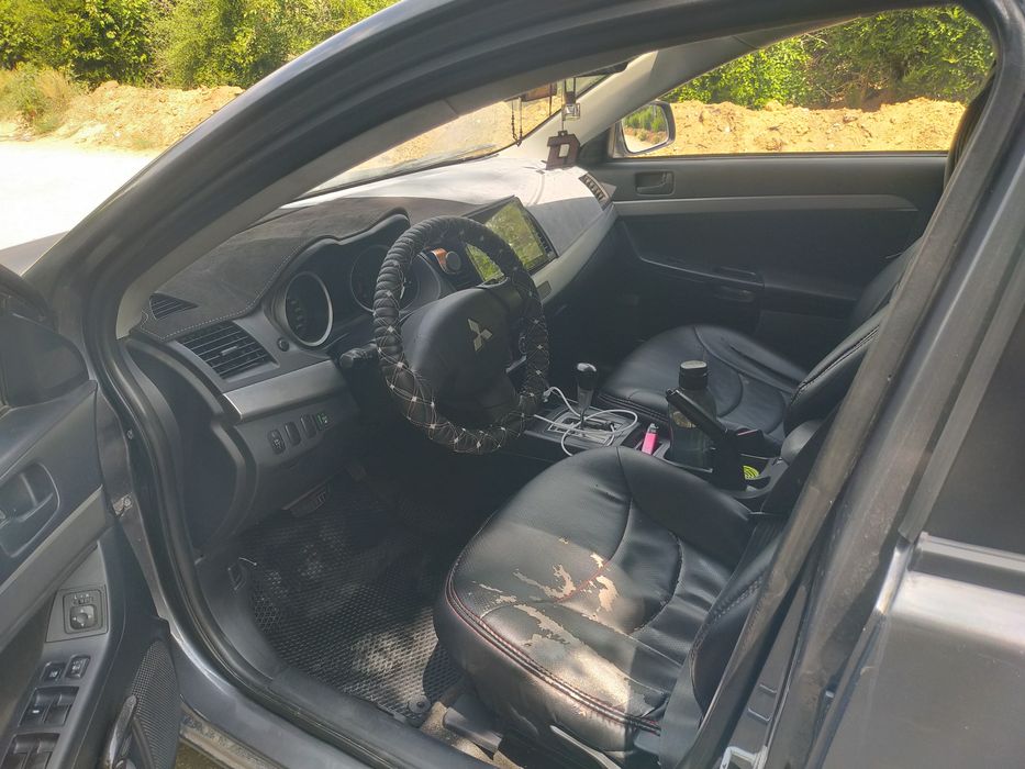 Митсубиси Лансер 10