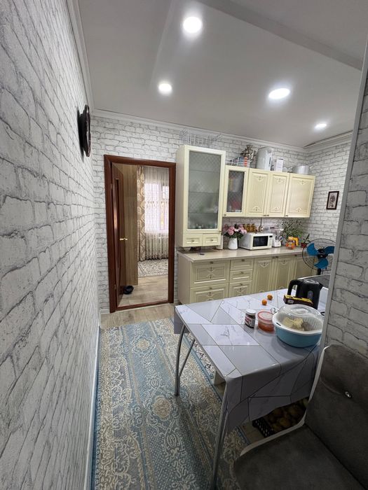 Продам 2 комнатную квартиру