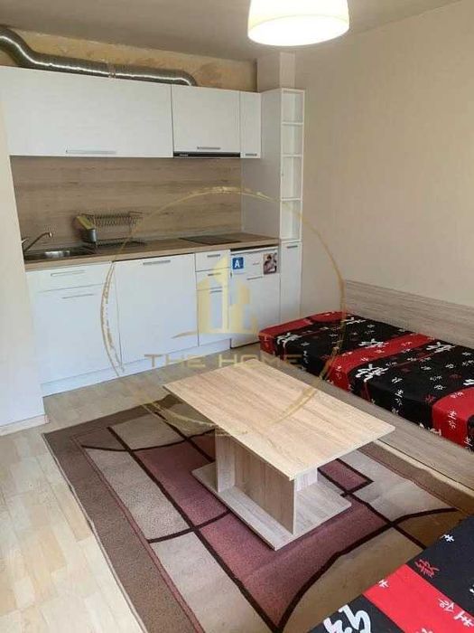 Дава се под наем Едностаен апартамент в Варна, Колхозен пазар - 20 кв.м за 325 € - Снимка #1