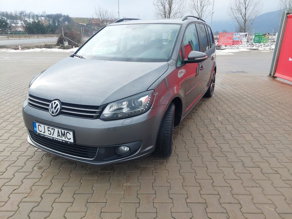 Vând vw touran 2013 model 7locuri
