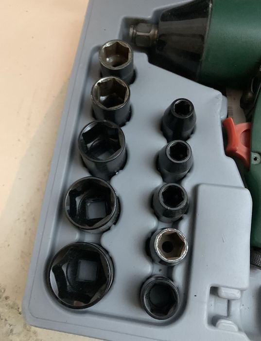 Пневматичен гайковерт