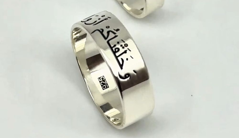 Продается новый перстень мужской серебро