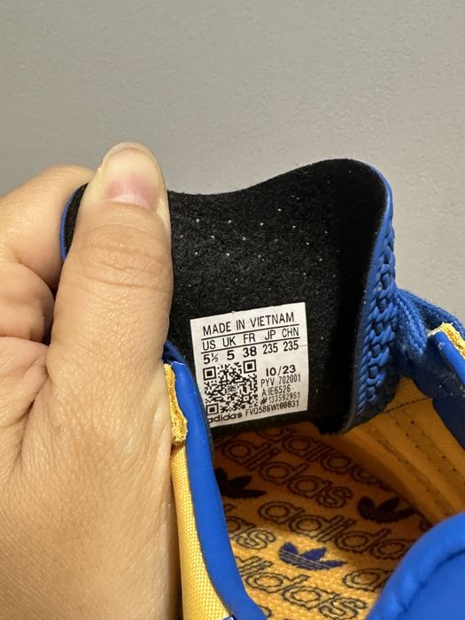 Adidas Новый , срочно продаю!