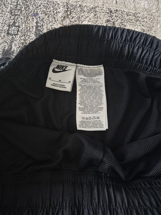 Продам шорты Nike