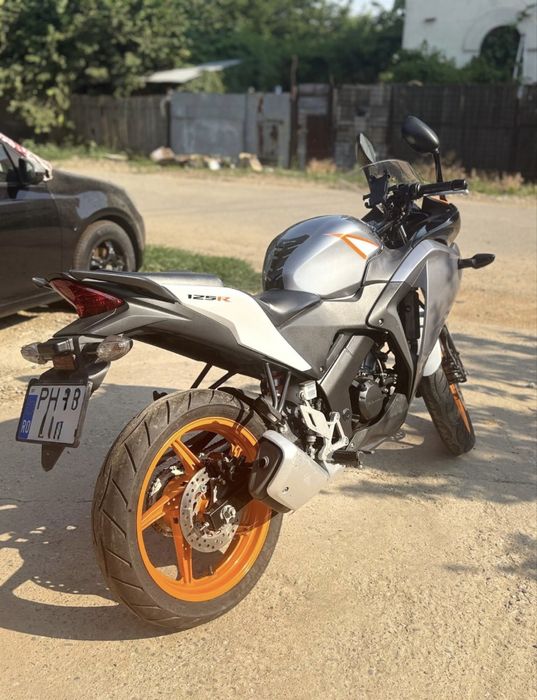 Honda CBR 125R.