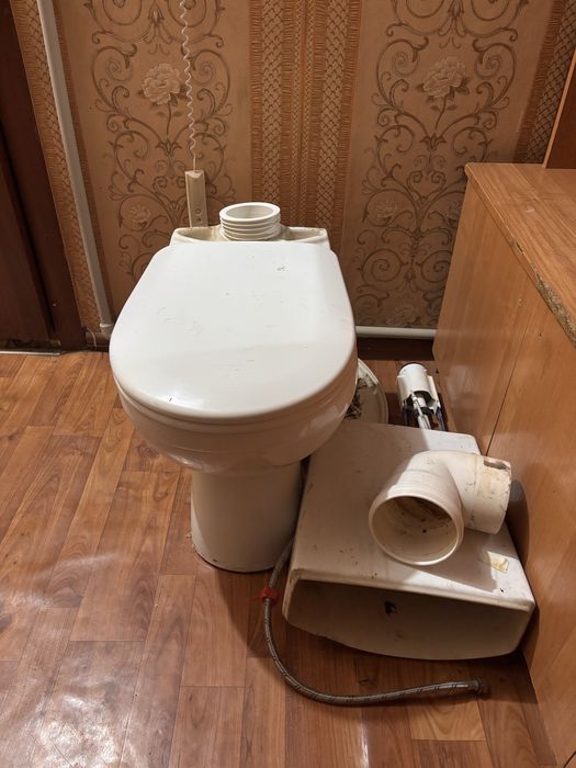 Продается унитаз буу