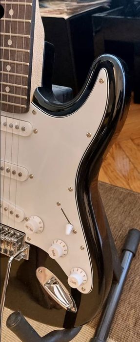 Chitara Career stratocaster