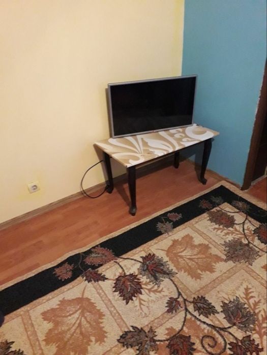 Închiriez garsoniera