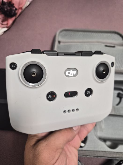 DJI Mini 3  ..НОВ с Гаранция.. + комплект филтри, чанта и интелигентно зарядно