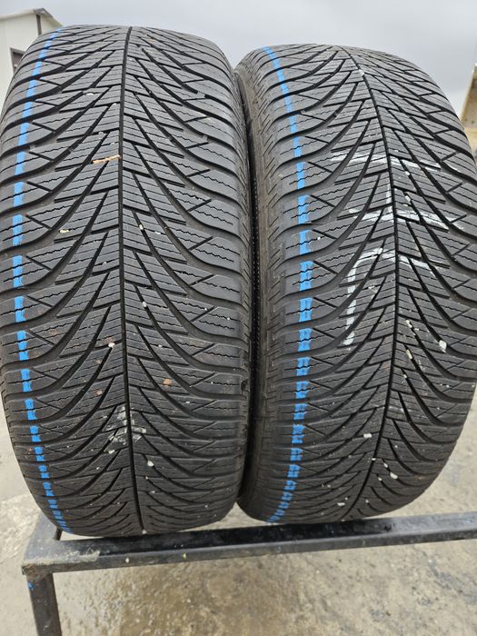 Vând anvelope m+s  215/55/17 215/55r17 Fulda