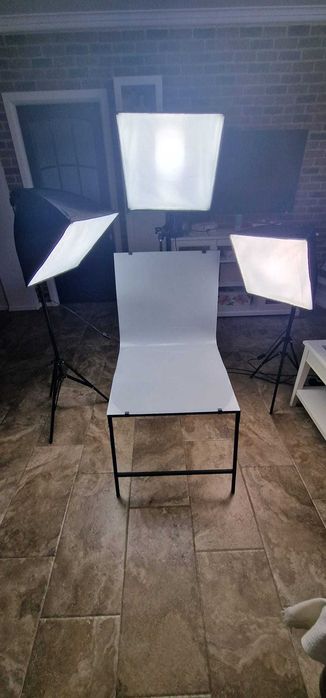 Kit Studio Foto Profesional: 3 Softbox-uri + Masă Foto Produse – Stare Excelentă (foarte puțin folosit)