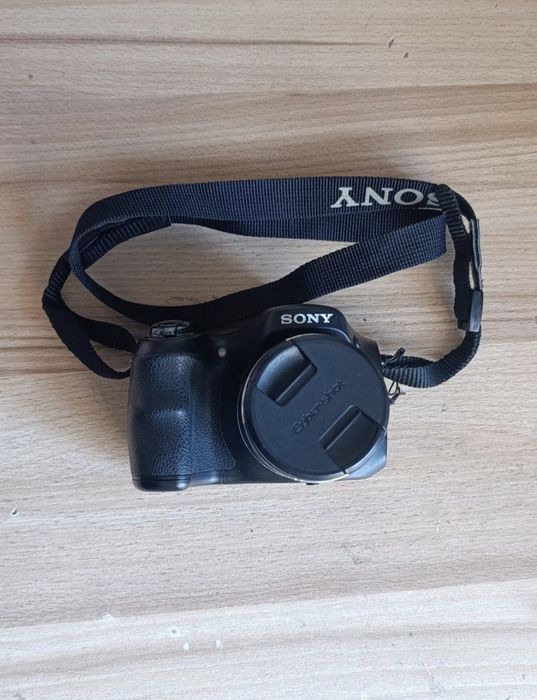 Фотоаппарат Сони DSC-H100