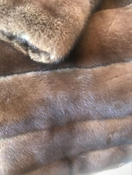 Продам норковую шубу