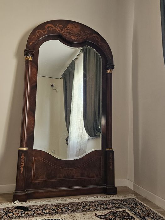 Зеркало.  ИТАЛИЯ