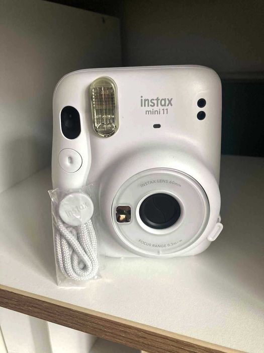 Aparat foto instant FUJIFILM Instax Mini 11, Ice-White