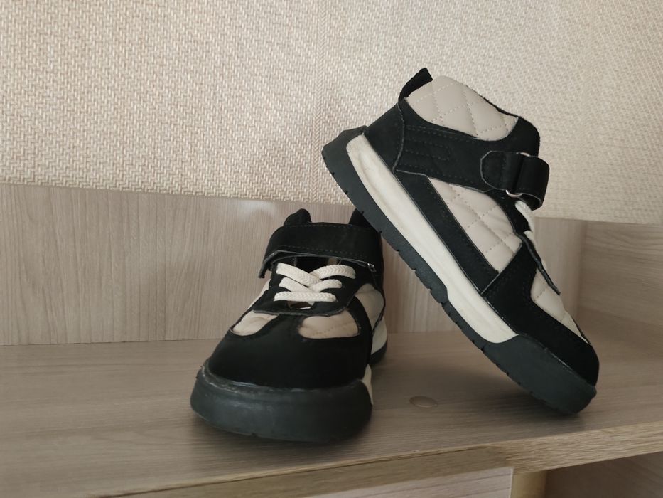 Продам обувь для мальчика осень - весна