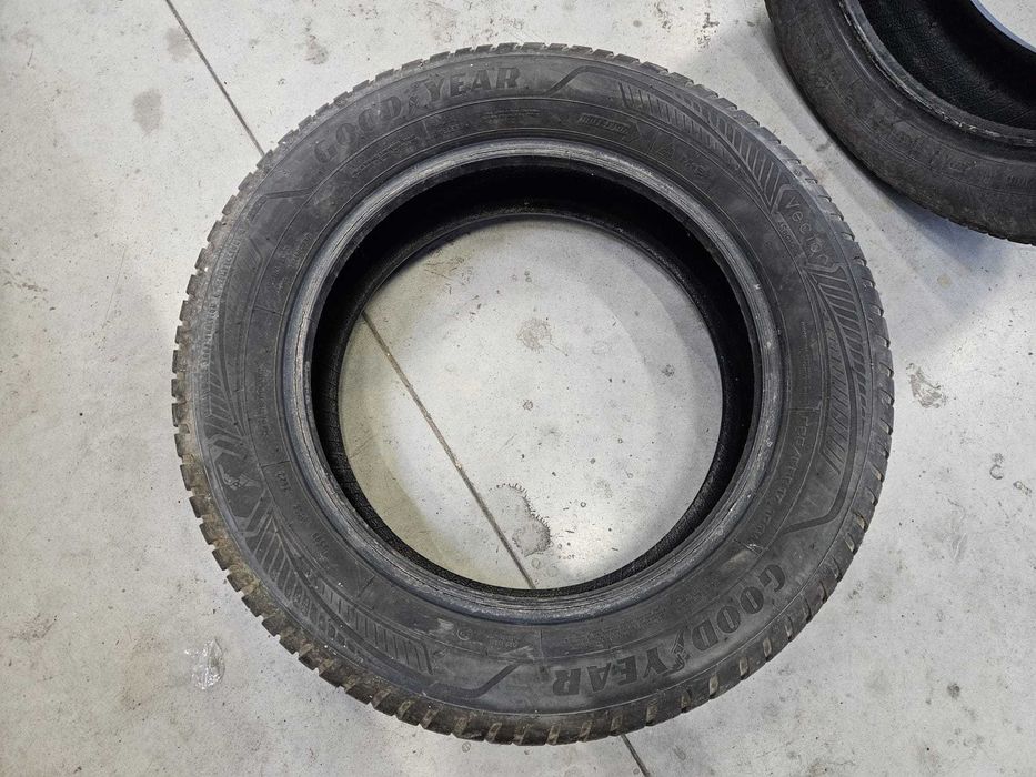 2 Anvelope MIXTE(vara-iarna) 225.55.17 'Goodyear' ; dot 2022