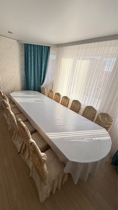 Стол 4×1 м для зала + 17 стульев