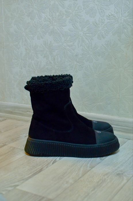 Продам зимние сапоги