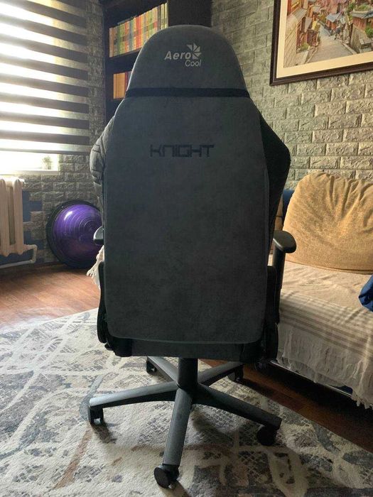 Игровое кресло AeroCool KNIGHT Чёрно-синее