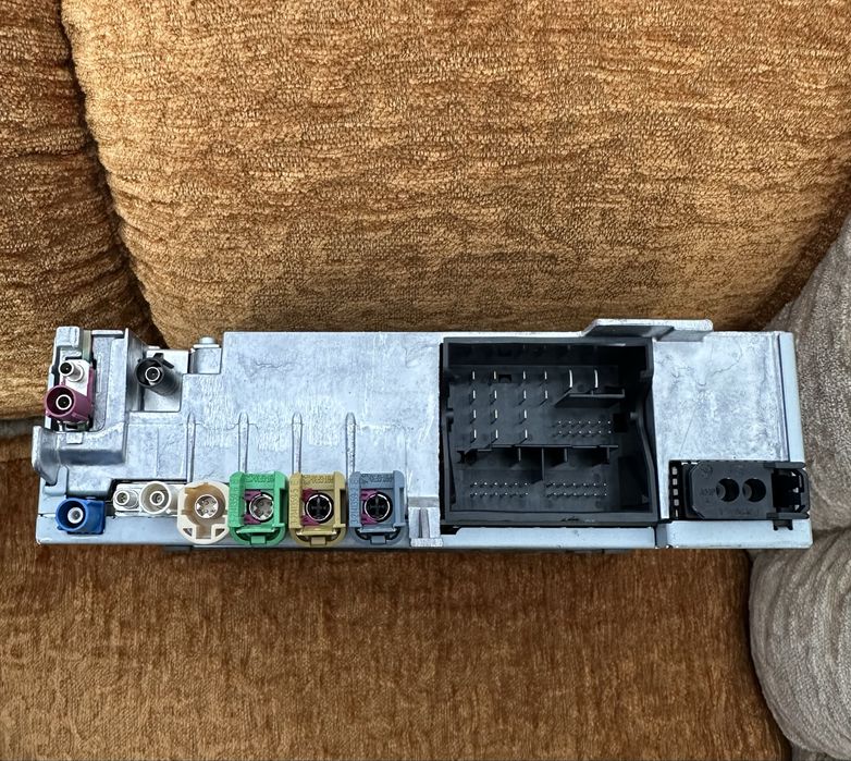 Navigatie : Display / Unitate Audi A4 B9, A5 8W 8.2” : 8W0035035C