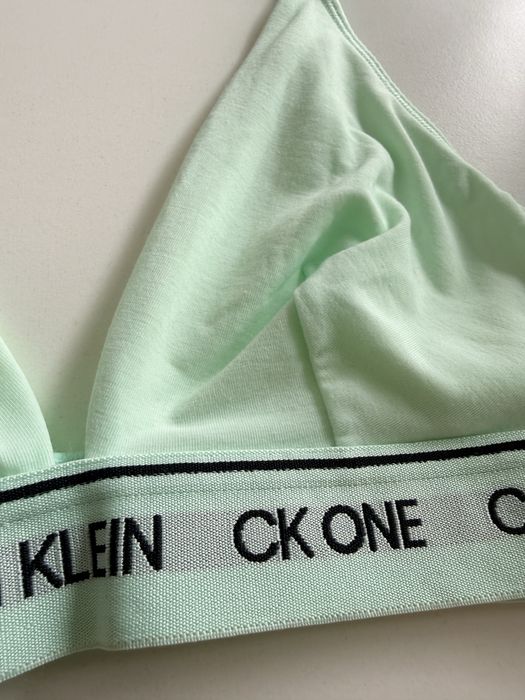 Сутиен с меки чашки Calvin Klein /S/