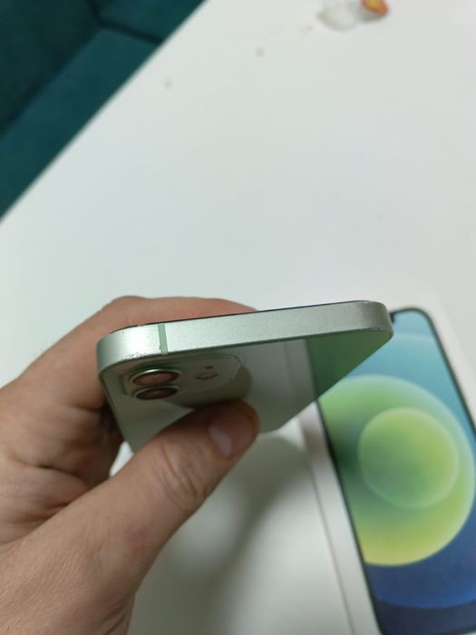 Продам либо обмен айфон 12 iphone 12