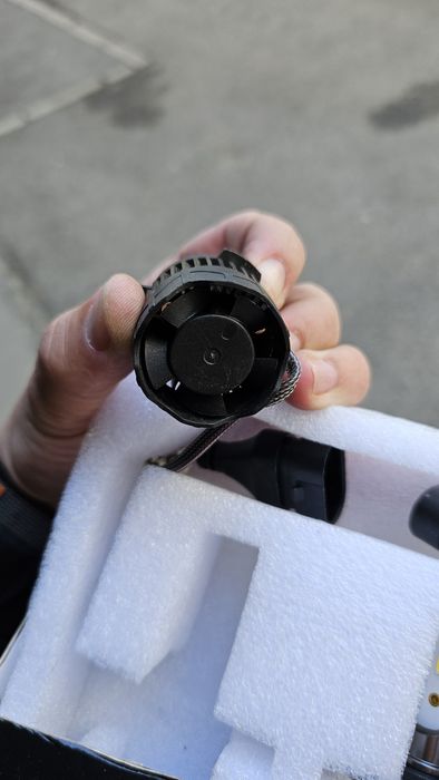 Vand becuri led 4300k HB4