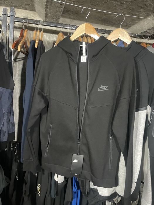 Мъжки анцузи Nike  и Boss оригинални