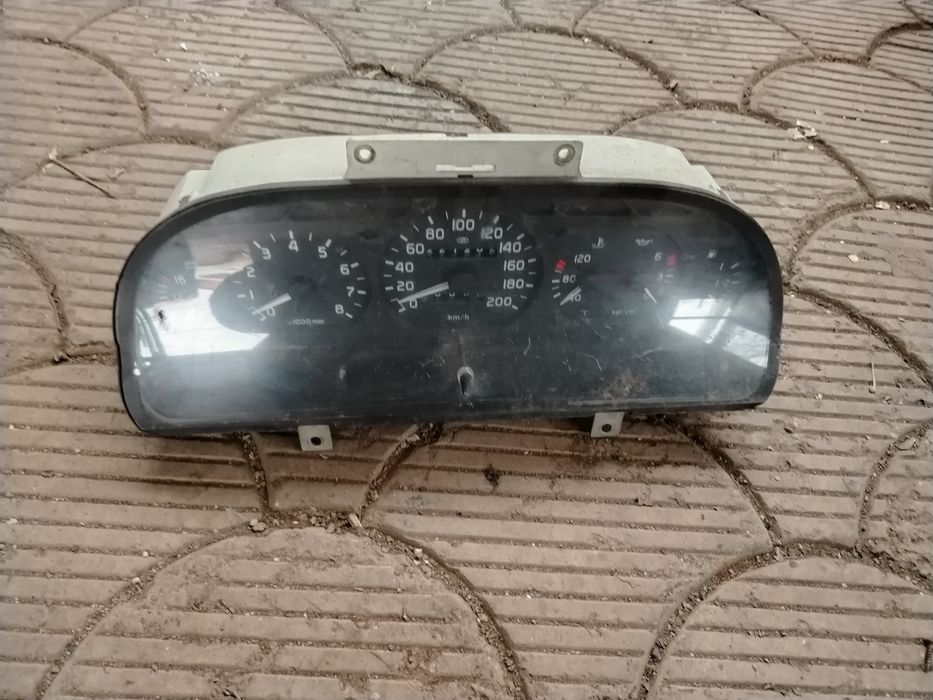 Продам шиток приборов от волги